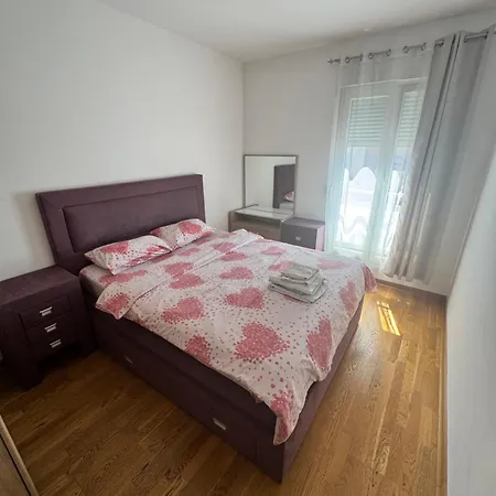 City Apartment * Подгорица