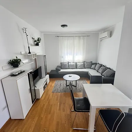 City Apartment Апартаменты Подгорица